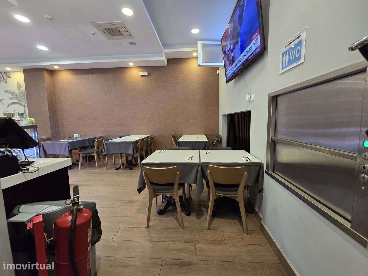 Trespasse – Restaurante com um magnifico faturamento, junto à Av. Colu-12