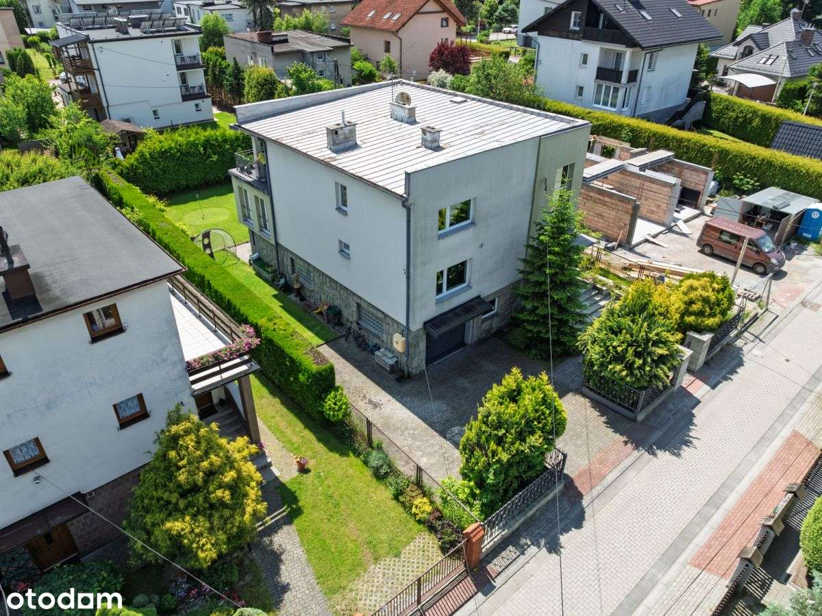 Dom Ustroń Centrum | Opcja aranżacji 3 mieszkań-1