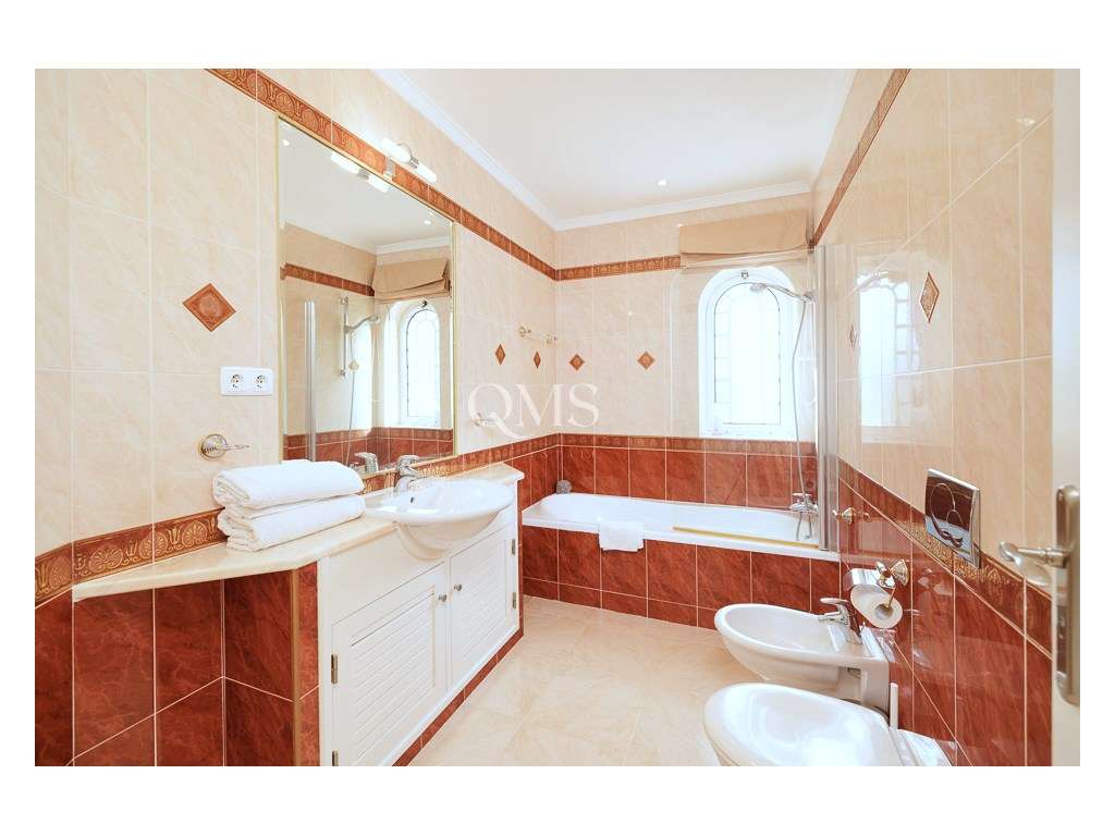 Moradia T4 Frente Golfe com Piscina & Total Privacy Vale do Lobo Al...-54