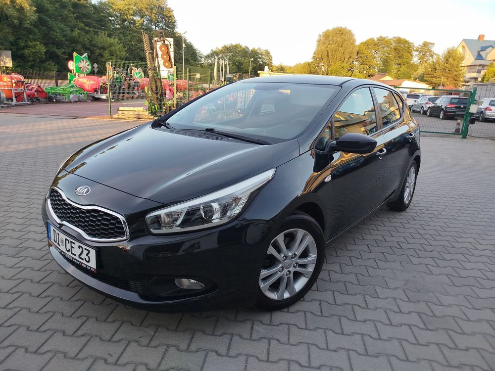 Kia Ceed II 1.4 CVVT Attract 2013