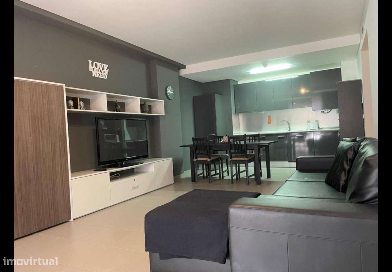Apartamento T1 , em excelente condomínio a 200m da praia, Portimão-10