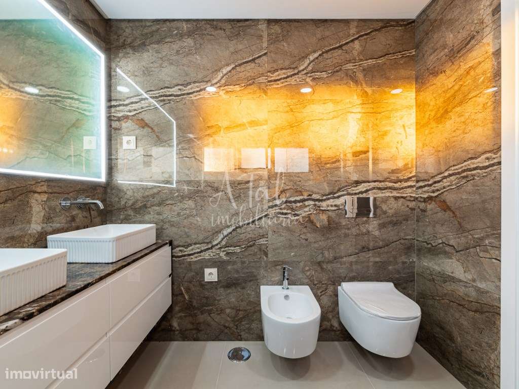 Moradia V4 com piscina em Azeitão-44