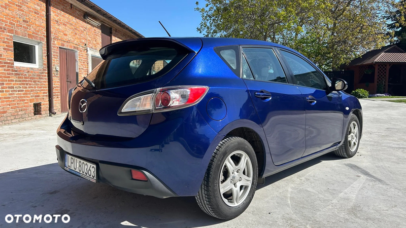 Mazda 3 - 4