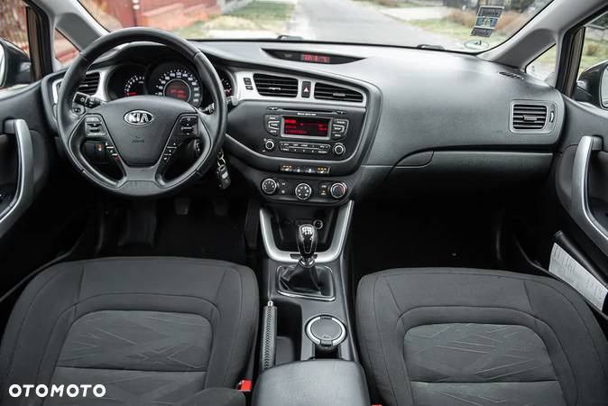 Kia Ceed - 6