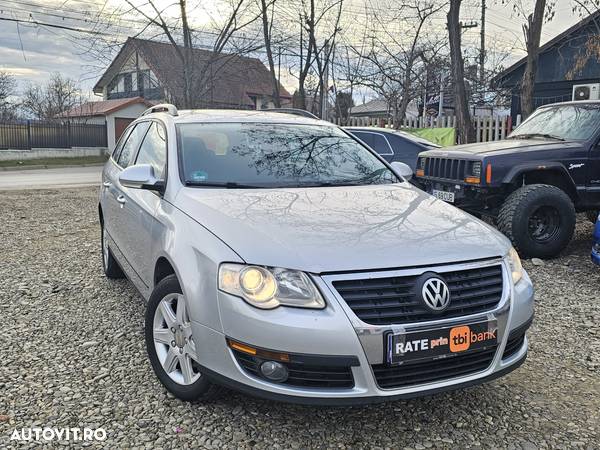 Volkswagen Passat Variant 1.9 TDI Sportline - 2