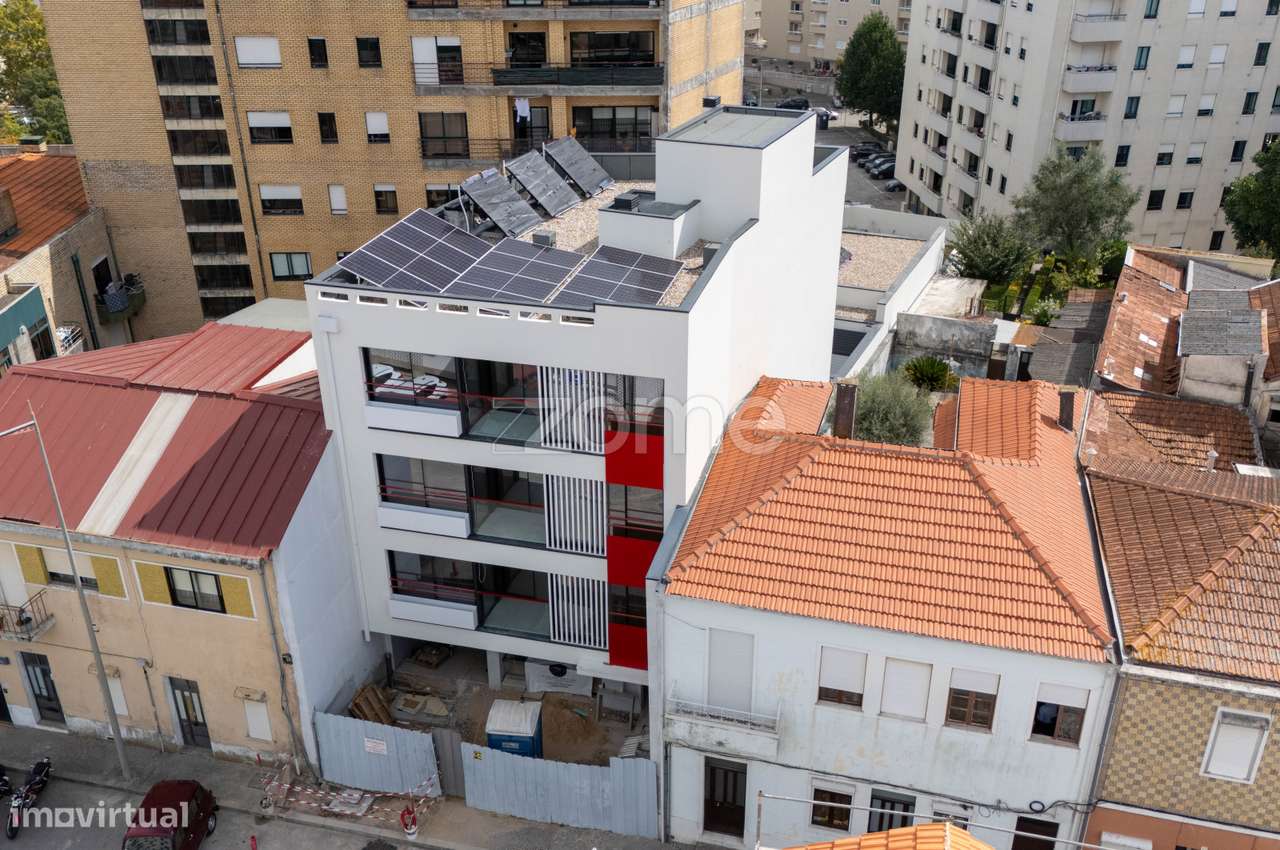 Apartamento ou MORADIA?! Imóvel NOVO e ÚNICO no Centro de Gaia. - Grande imagem: 2/43