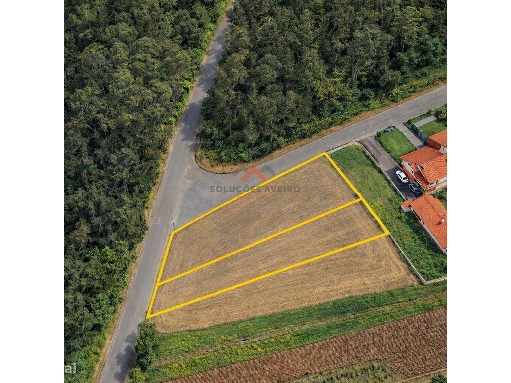 Terreno Urbanizável de 400m² Aguada de Baixo - Grande imagem: 3/10