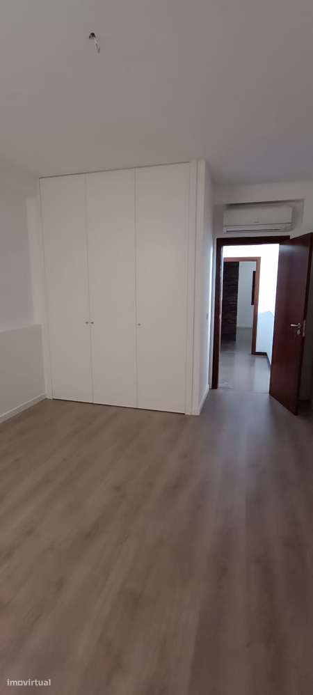 Moradia T4 Isolada na Urbanização do Bonito – Entroncamento-25