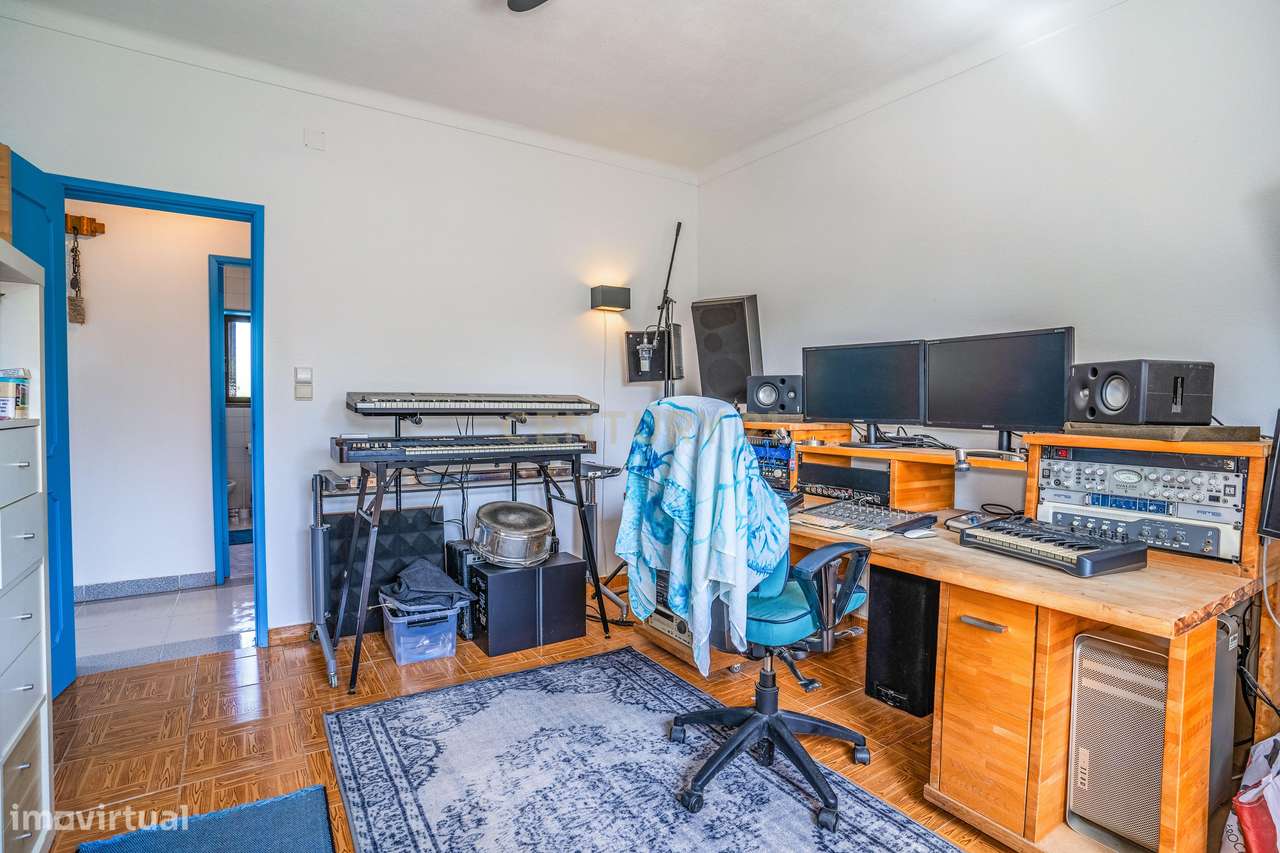 Moradia T3 localizada no Carvalhal, Bombarral-27