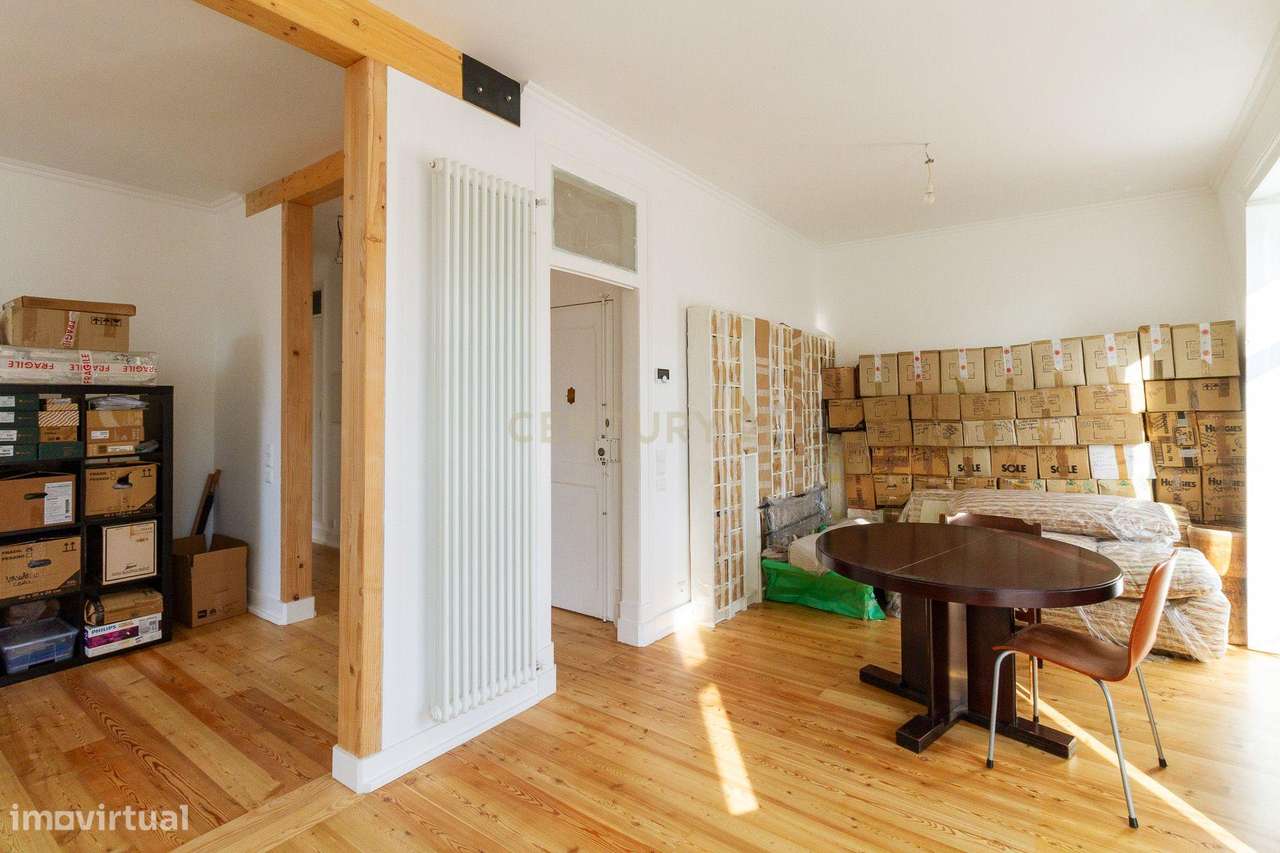 Apartamento remodelado em prédio com elevador - Grande imagem: 3/27