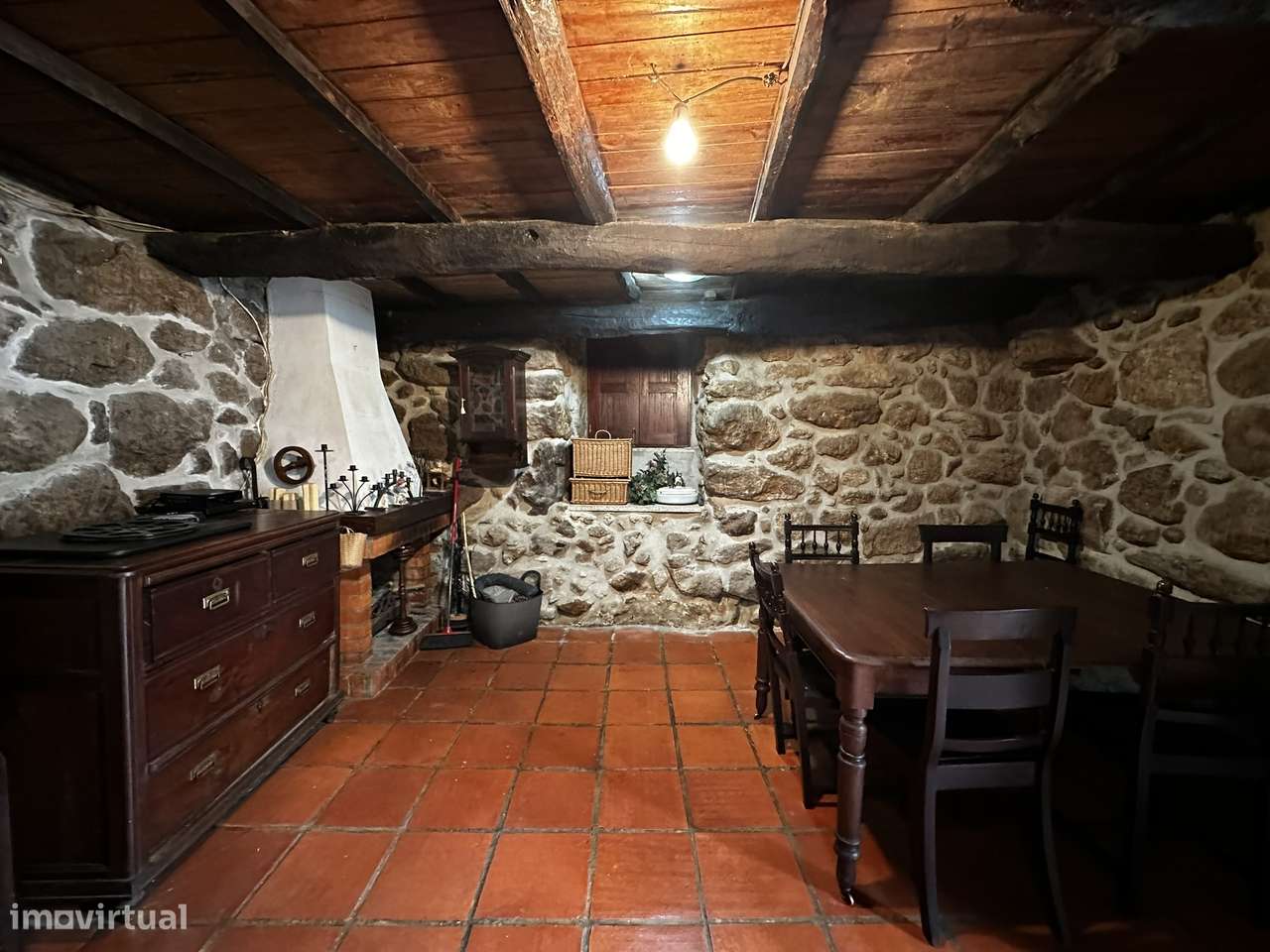 Moradia V2 em Fiães, Melgaço.-6