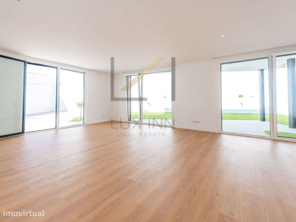 Moradia T4 isolada - Construção Nova-13