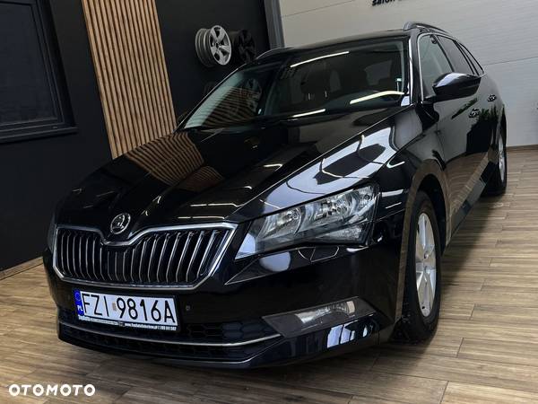 Skoda Superb 2.0 TDI Ambition - 14