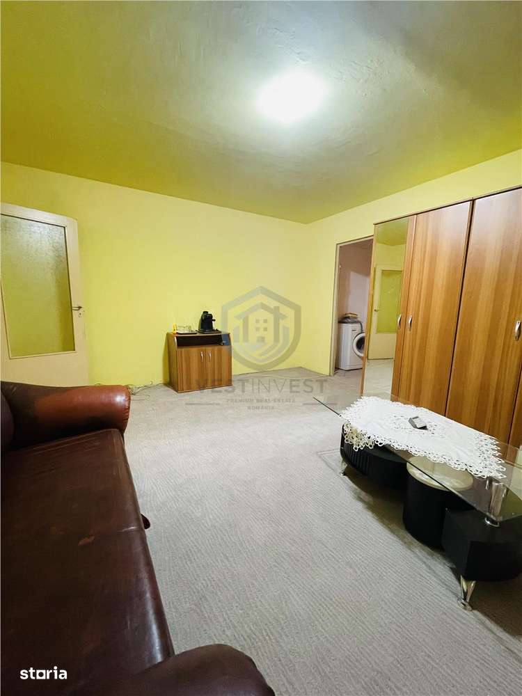 Apartament cu 2 camere, semidecomandat, Rogerius - Imagine principală: 1/7