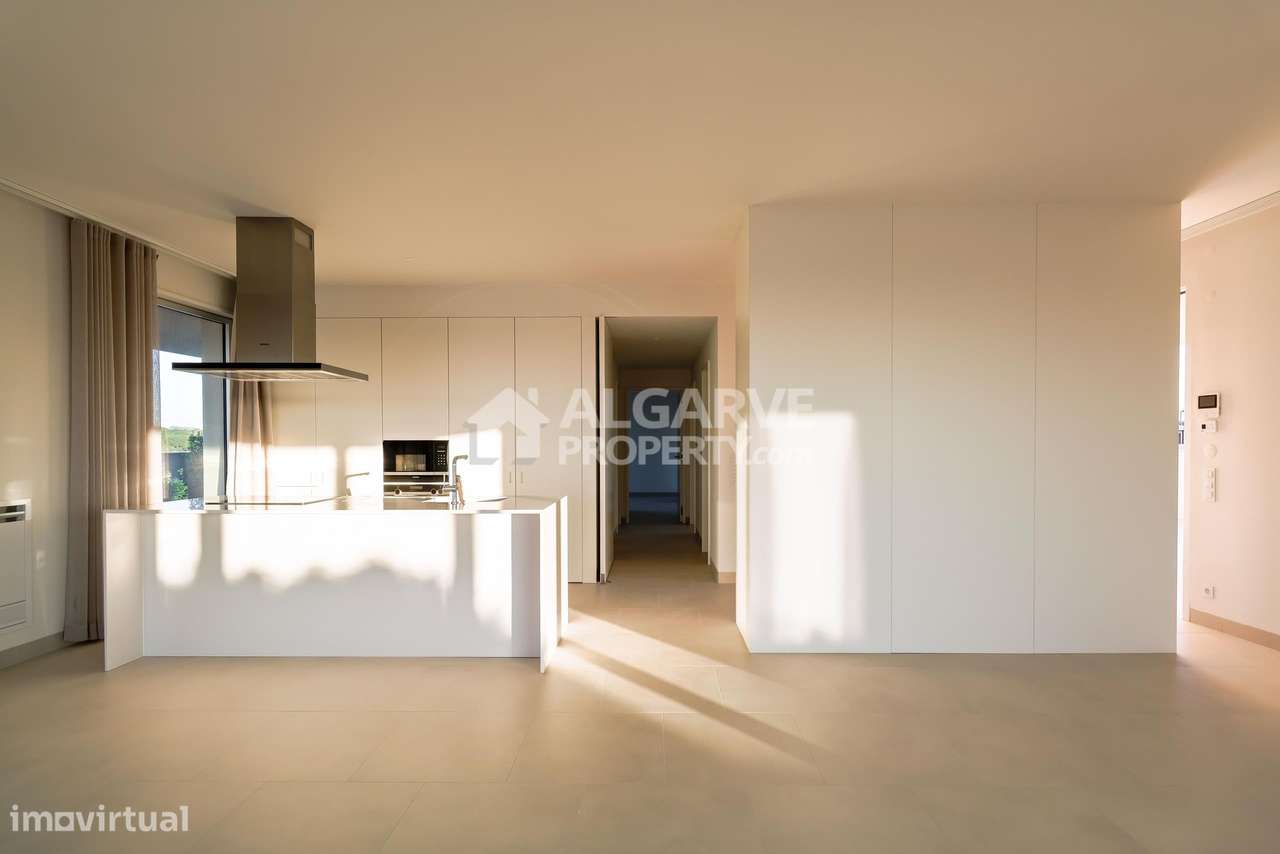 Apartamento T3 Top Floor a estrear orientado a Sul, com vista Golfe em - Grande imagem: 3/31