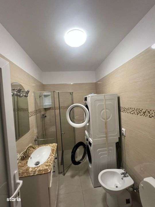 Apartament 3 camere + garaj ,76 mp, finisat  si mobilat,in cart Europa-10