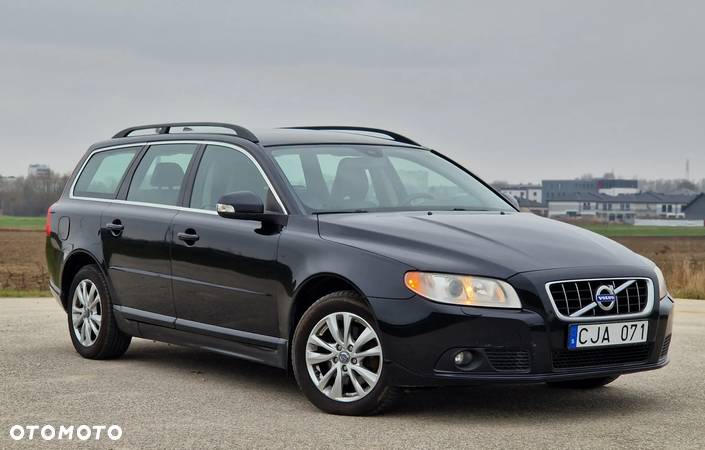 Volvo V70 - 1