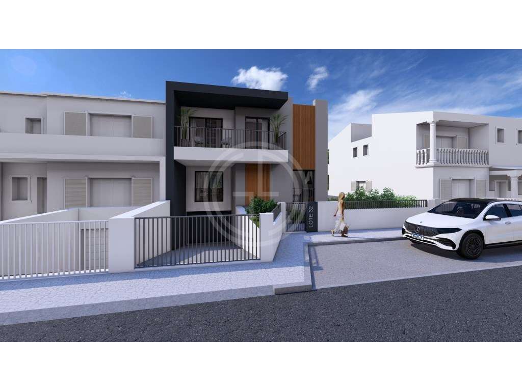 Moradia Unifamiliar com Piscina e Garagem-39