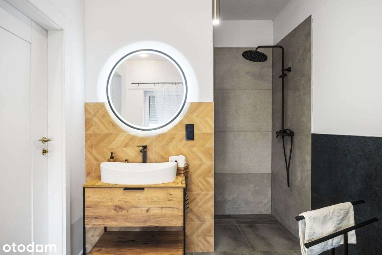 Spokój z potencjałem – Twój dom w Małujowicach-10