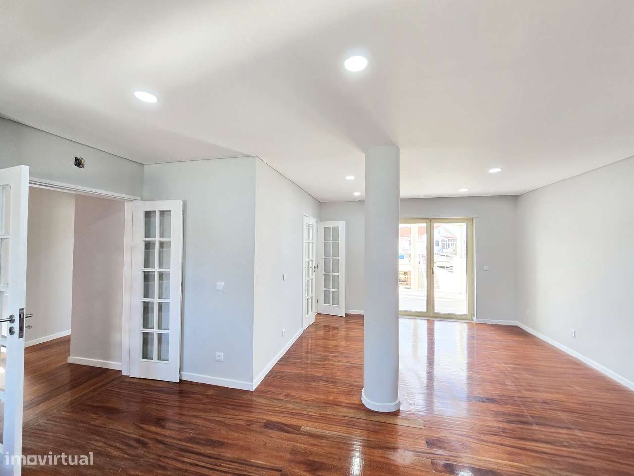 Moradia 5 quartos-10