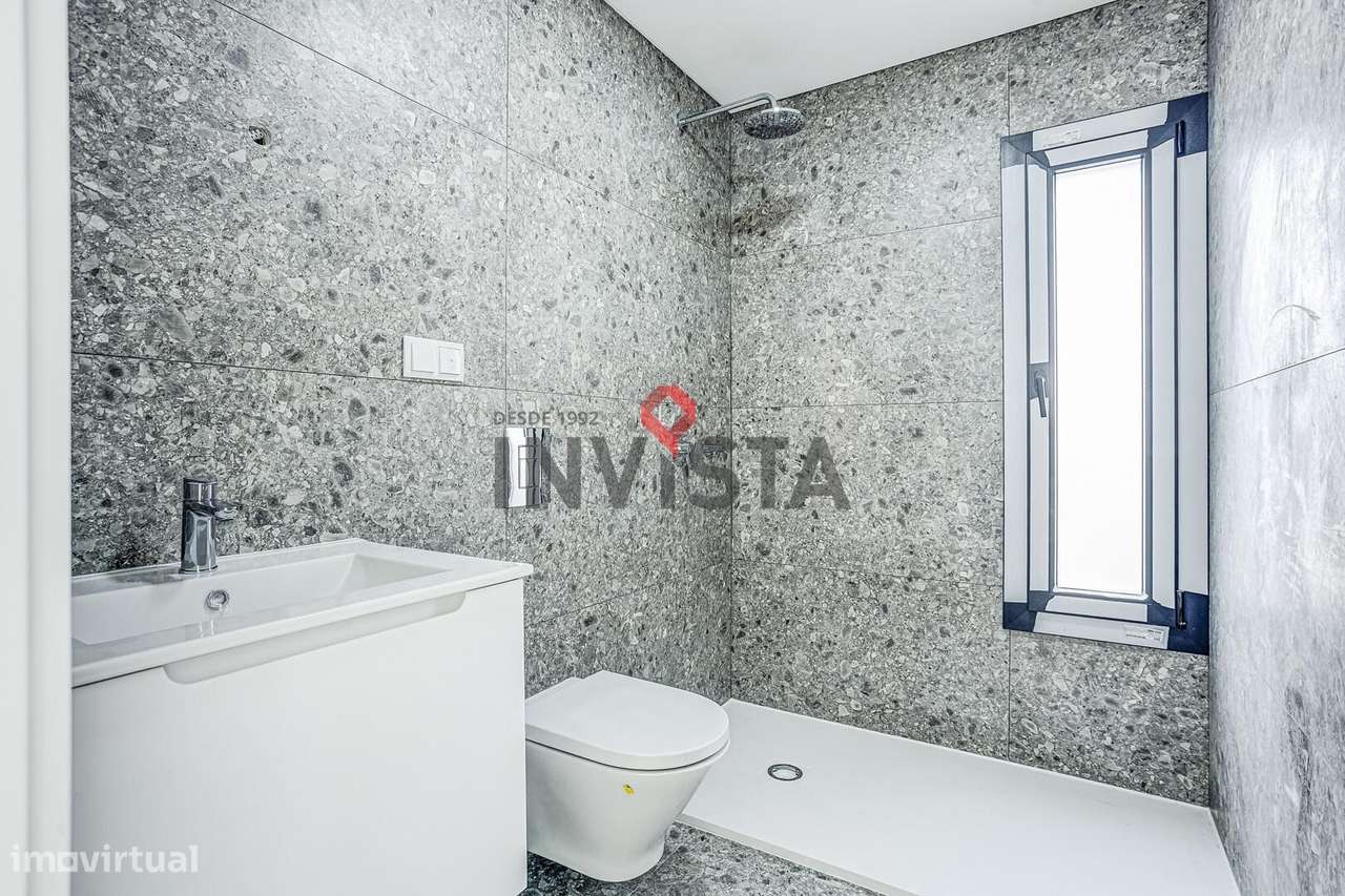 Moradia nova com 3 suites e com arquitectura moderna-28