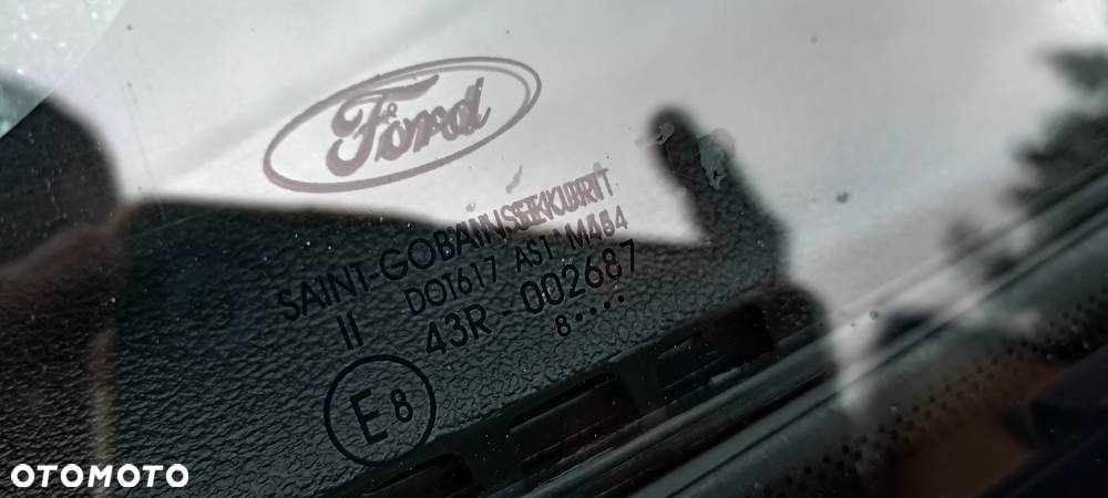 Ford Focus 2.0 TDCi Ghia - 30
