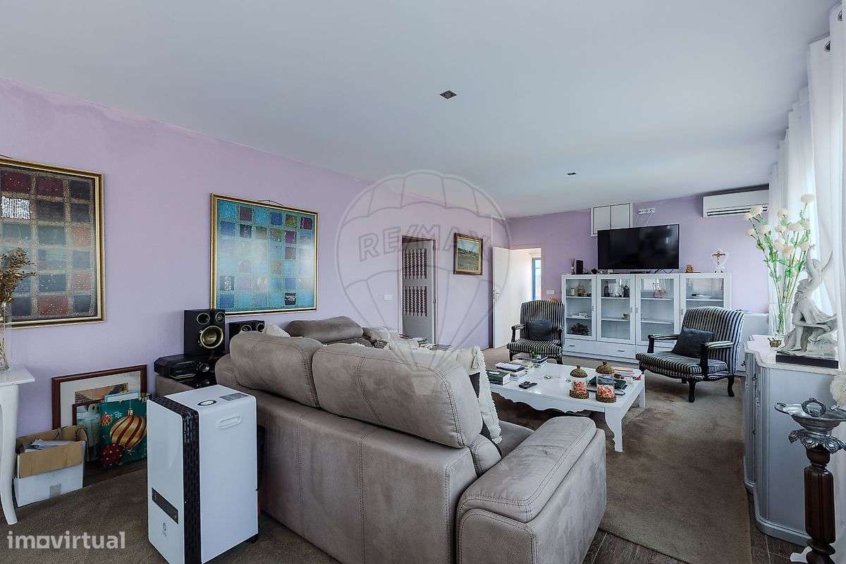 Moradia T8 para venda-34