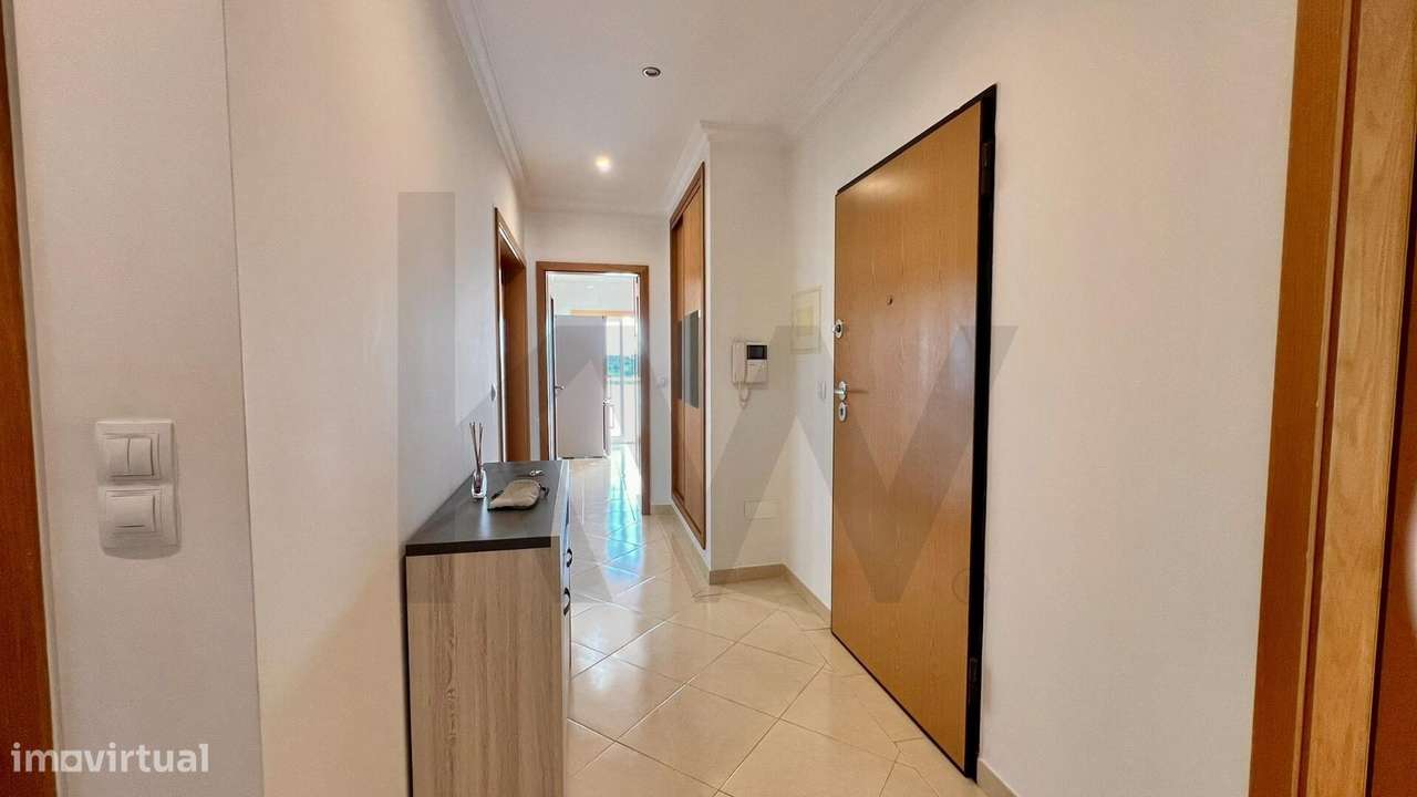 Apartamento T3 para Arrendar com Garagem – Suite e AC em Estômbar (Mex - Grande imagem: 4/19