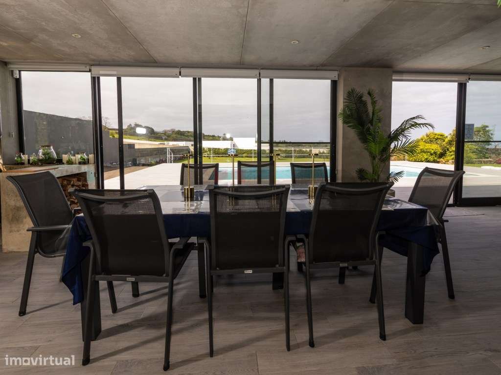 Refúgio Moderno com Vista e Design no Pico da Pedra, Ilha de São Mi...-34