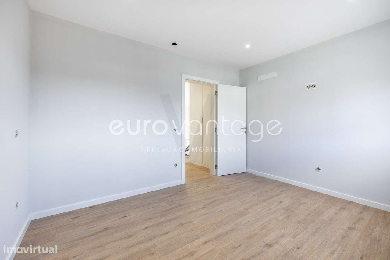 Moradia T4 | Nova | Jardoeira – Batalha-12