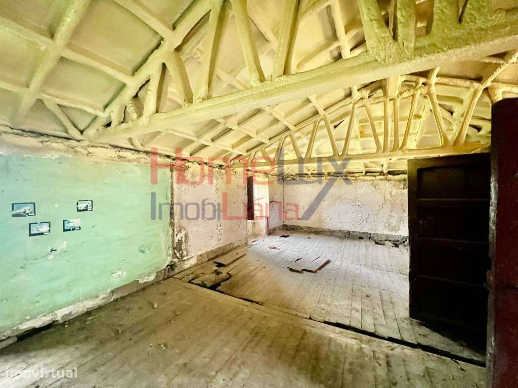 Terreno com Ruinas em Águas Santas-38