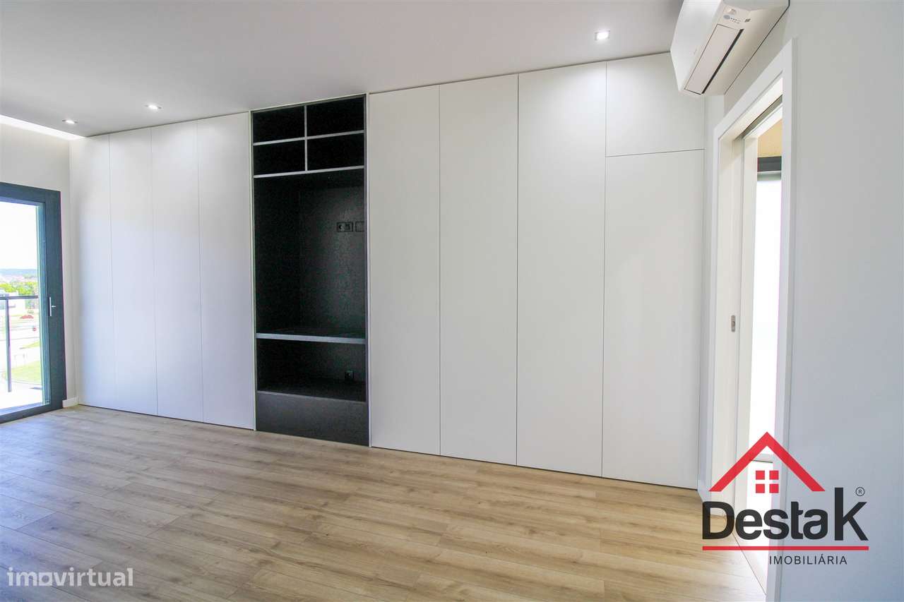 Luxuoso apartamento T4 - Viseu-28