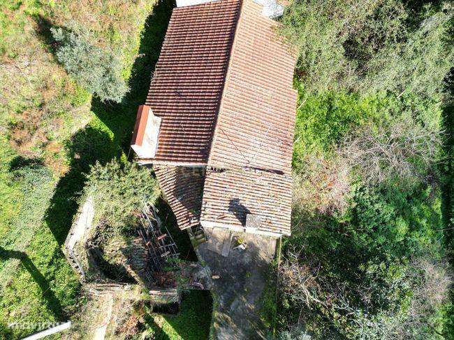 Moradia para reconstrução em Maçãs de D. Maria - Grande imagem: 2/20