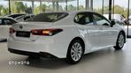 Toyota Camry - 38