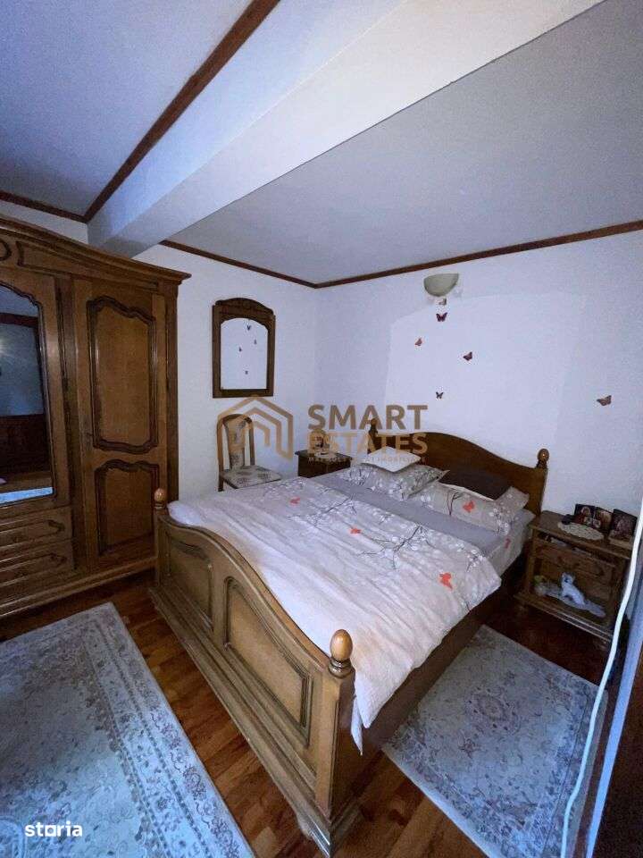 Sinaia – Vilă D+P+E+M - Vedere Superbă și Teren de 1000 mp - Imagine principală: 3/5