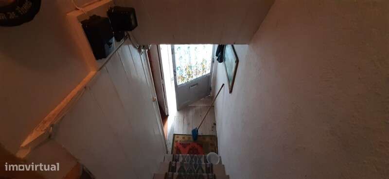 Moradia para remodelar em Alvoco da Serra - Grande imagem: 5/15