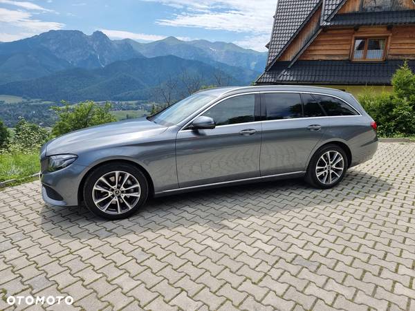 Mercedes-Benz Klasa E 300 d 9G-TRONIC - 2