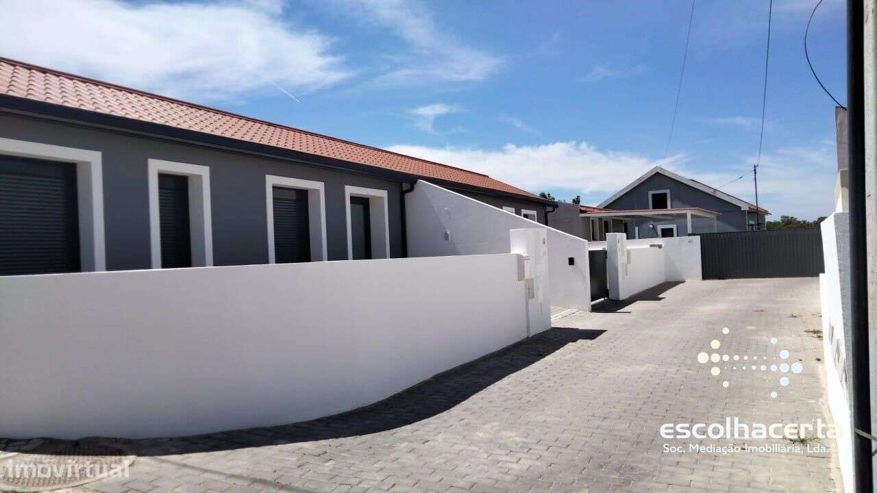 Moradia T1 terrea totalmente renovada-3