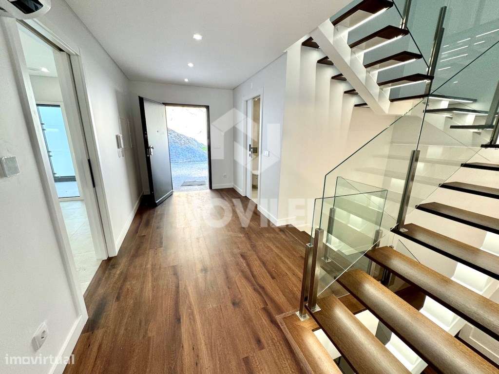 Moradia T4 em condomínio Fechado no centro de Leiria. - Grande imagem: 4/31