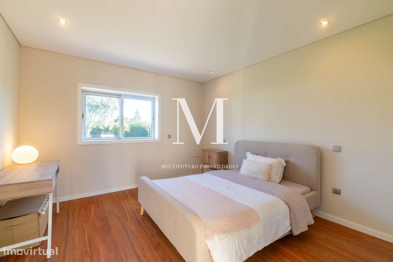 Famalicão | Propriedade T3+1 Térrea | 1.500 m² | Piscina | Jardim | LU-37