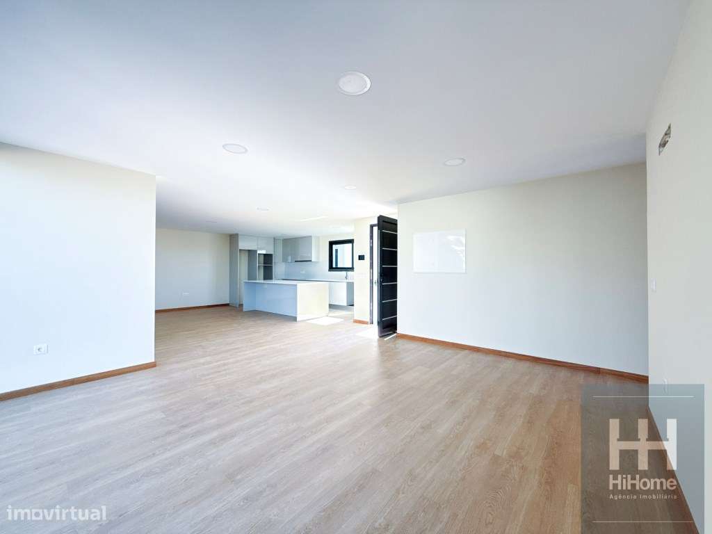 Apartamento T2 Novo com Vista Mar Edifício Bela Vista, Funchal-11