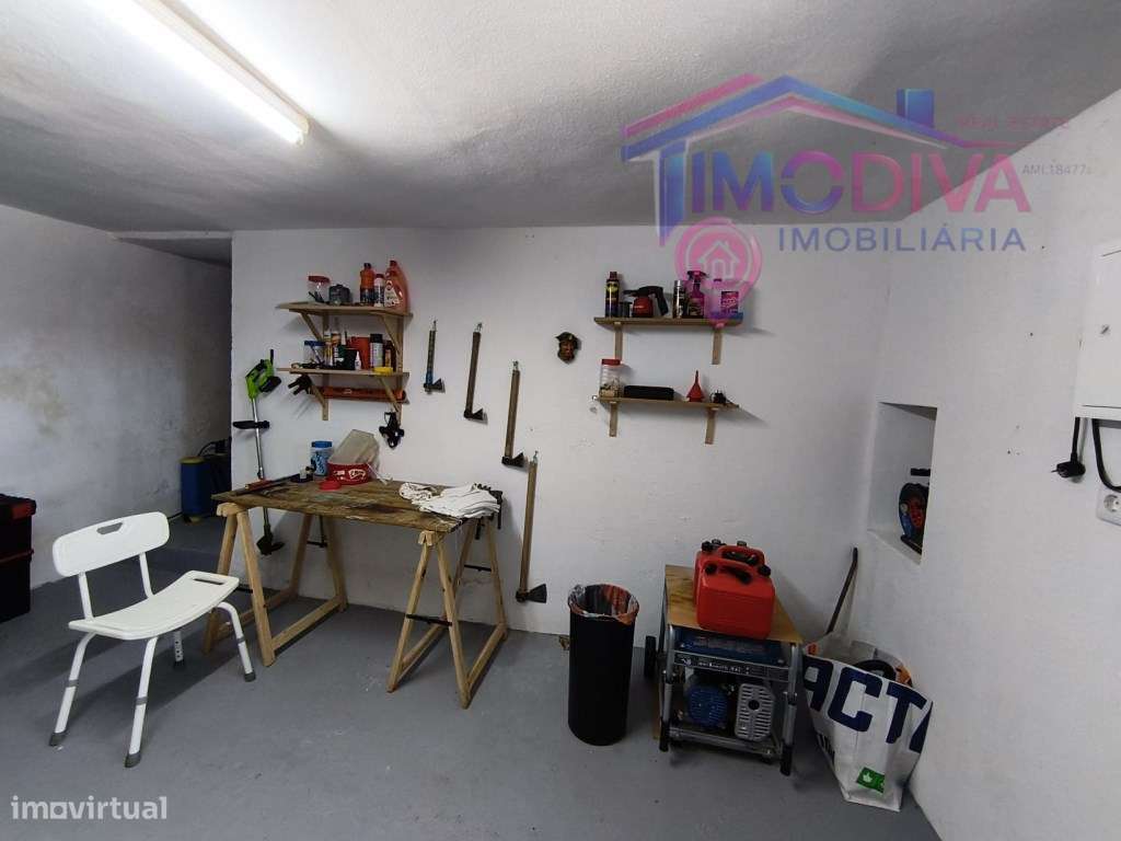 Moradia T3 recentemente renovada, com jardim em Graça, Pedrogão Grande-40