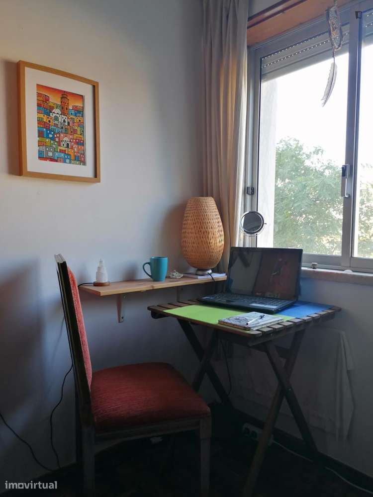 Quarto - localizado em Benfica Lisbon - Grande imagem: 4/10