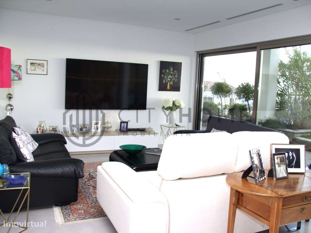 Moradia T5 com vista panorâmica de 180º sobre o mar em Loulé-8