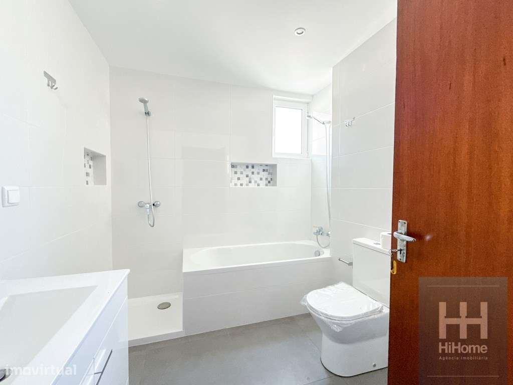 Apartamento T3 com garagem, centro Funchal, vista mar, serra e cidade.-11