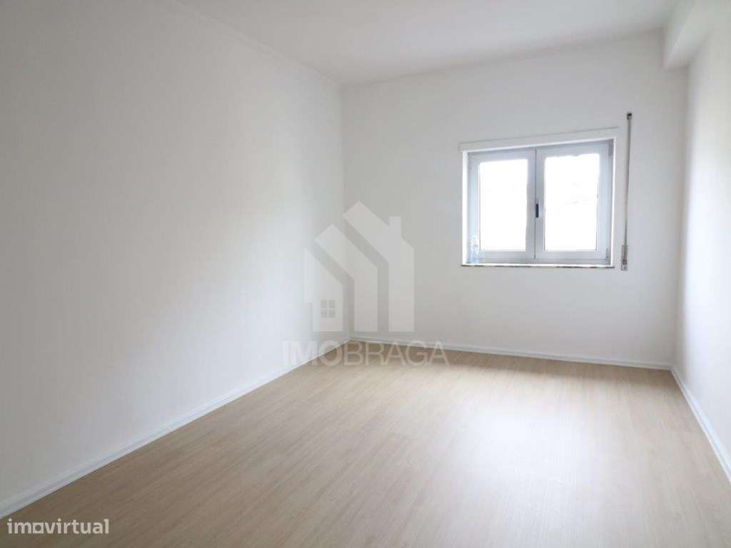 Venda Apartamento T2+1 com Sótão (transformado em T2) - São Vítor, ...-17