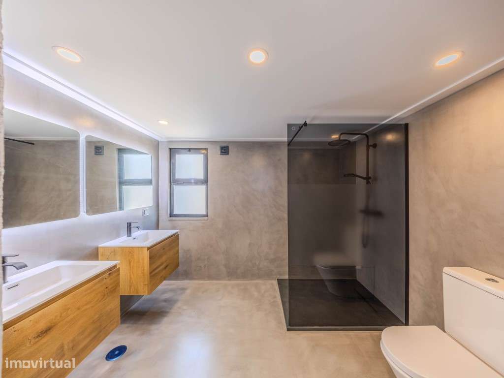 FONTE SANTA - Moradia renovada com jardim piscina próxima da PRAIA - Grande imagem: 5/31