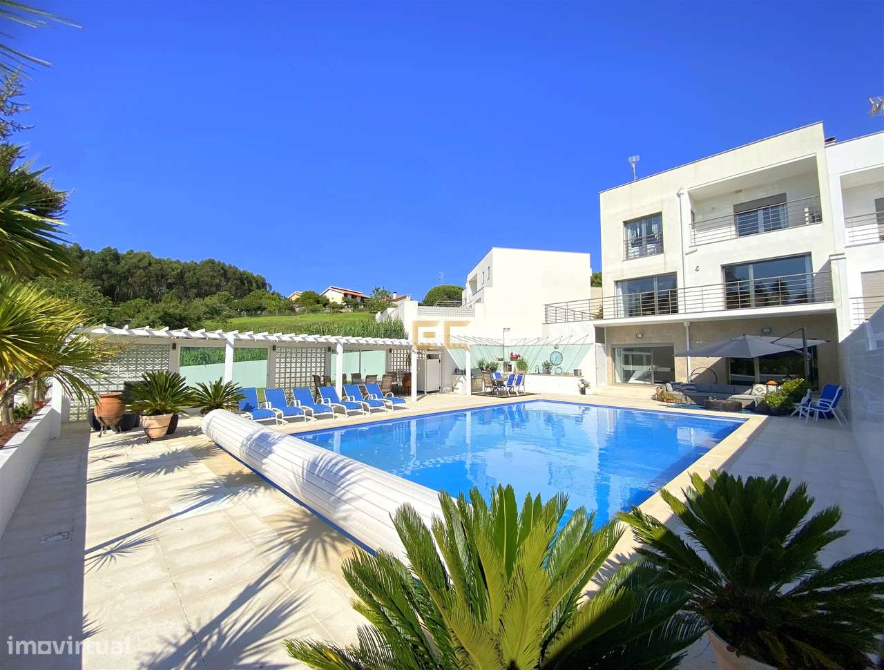 Moradia T5 com piscina, para venda na Figueira da Foz-  Buarcos! - Grande imagem: 2/47