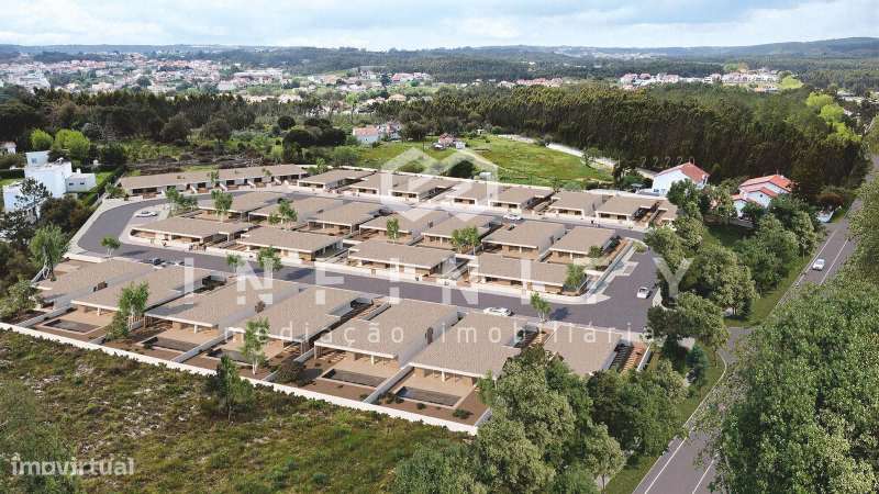 Moradias T3 com piscina-7