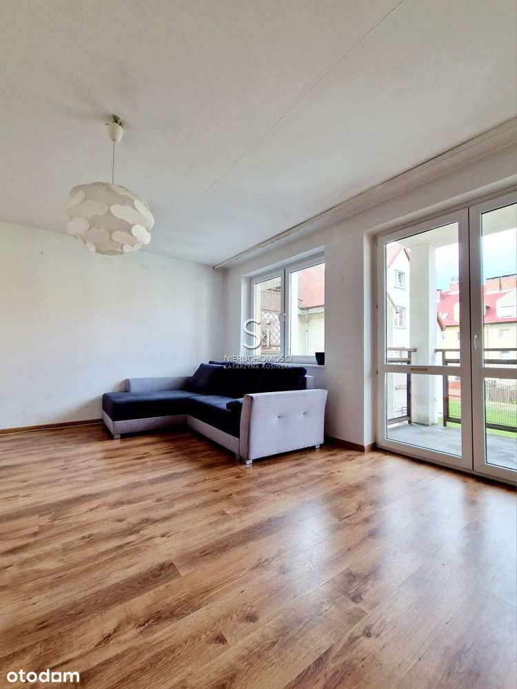 Na sprzedaż 2 pokoje, duży balkon, oddzielna kuchn-2